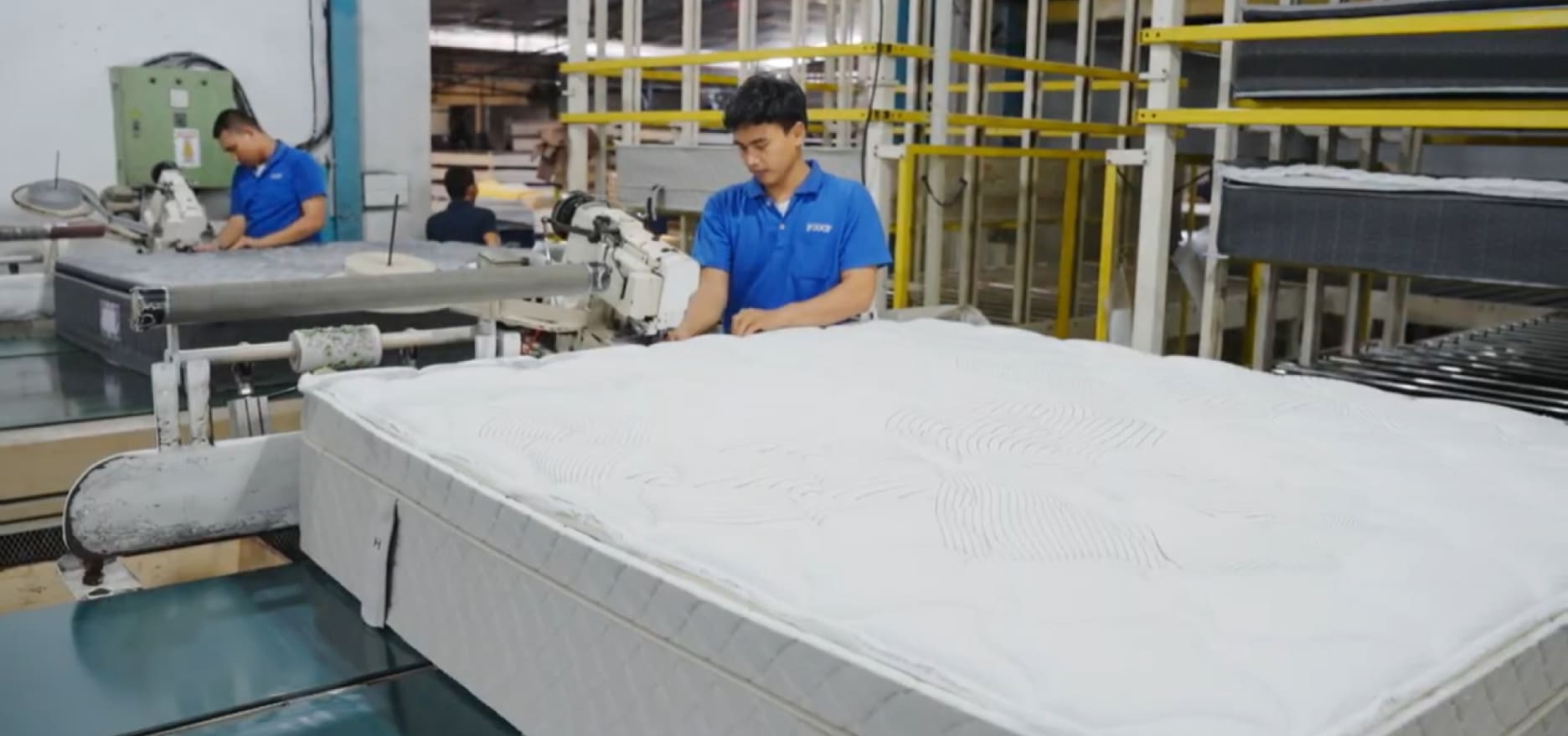 53 tahun kami menemani tidur dan mimpi Keluarga Indonesia